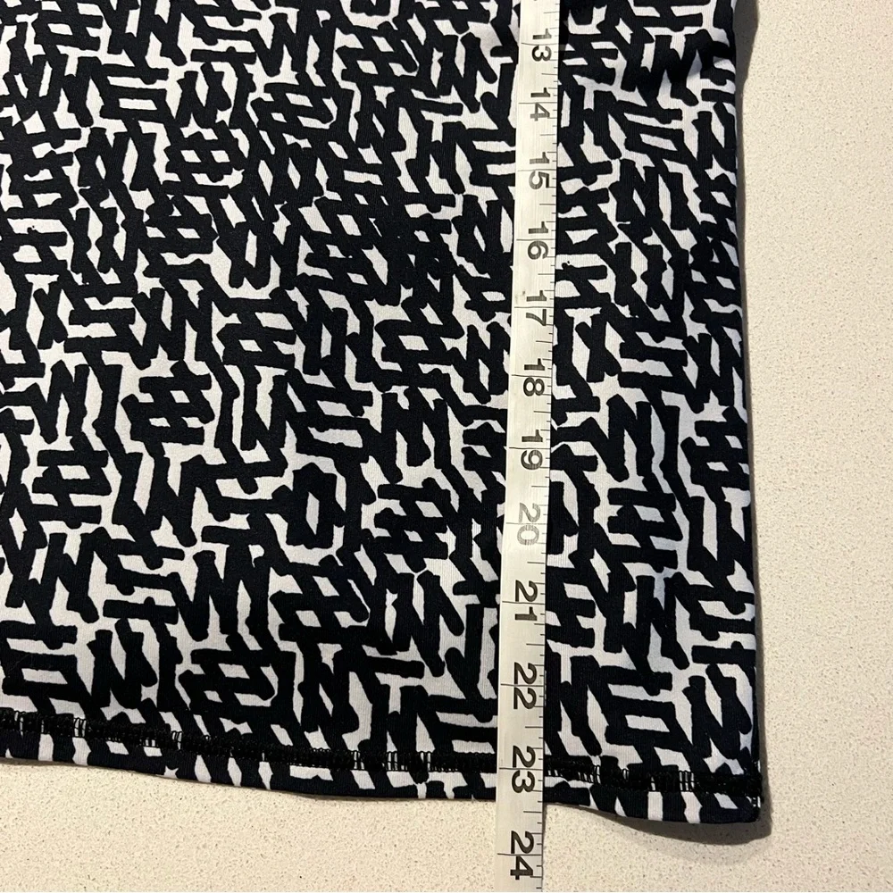 EB Lululemon Crossback Tank Top Black White Print Net Pop Mesh Back - Picture 8 of 16
